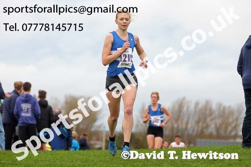 Senior womens Sherman Cup and Davison Shield, Temple Park, South Shields. Photo:  David T. Hewitson/Sports for All Pics